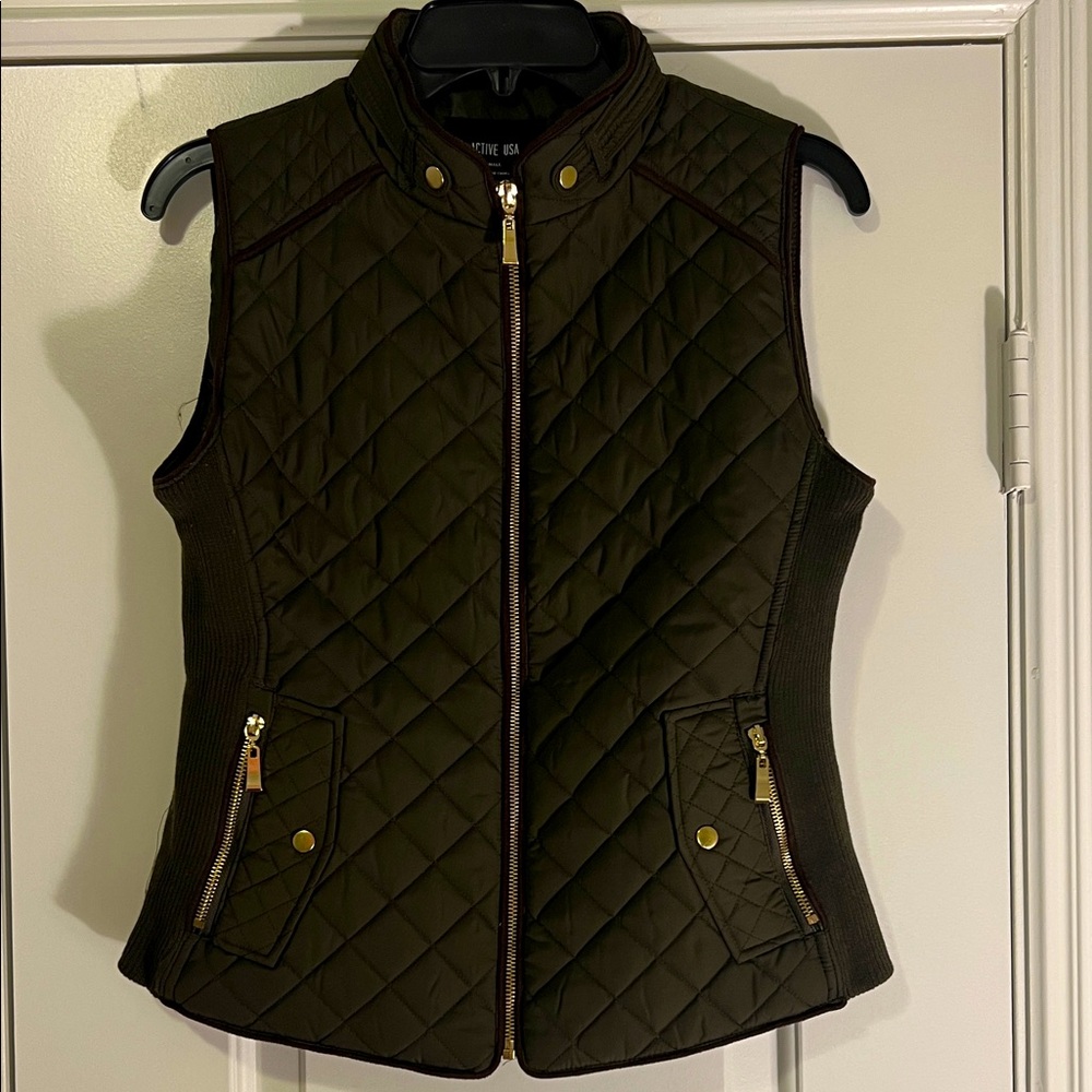 Active USA Dark Green Quilted Vest